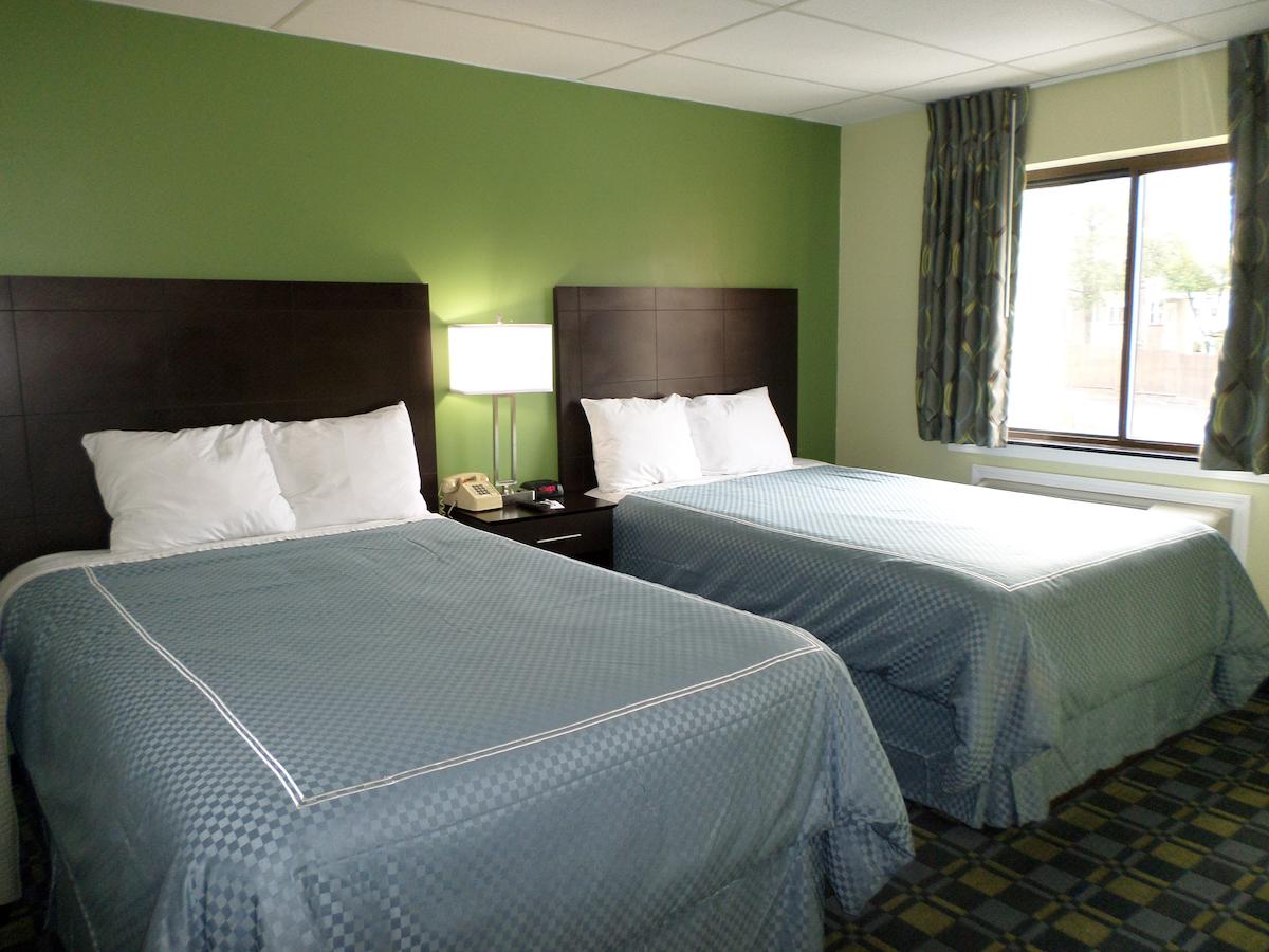 Travelodge By Wyndham Cleveland Lakewood - thumb 15