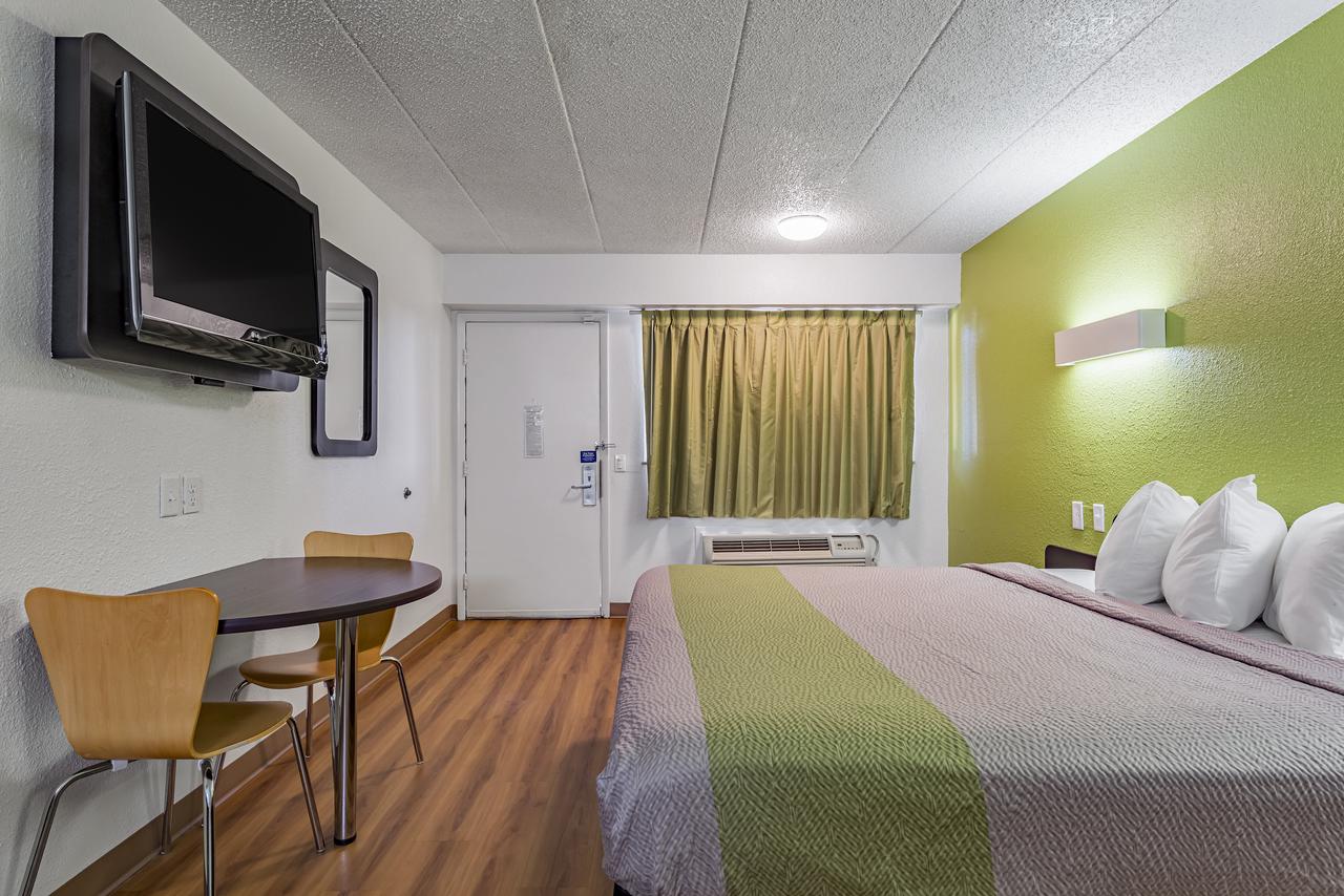 Motel 6 Cincinnati Central- Norwood - thumb 10