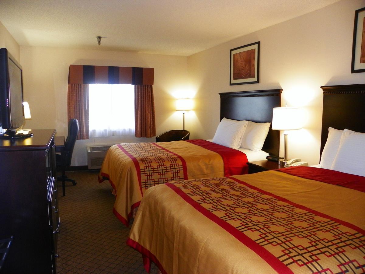 Royalton Inn & Suites Upper Sandusky - thumb 12