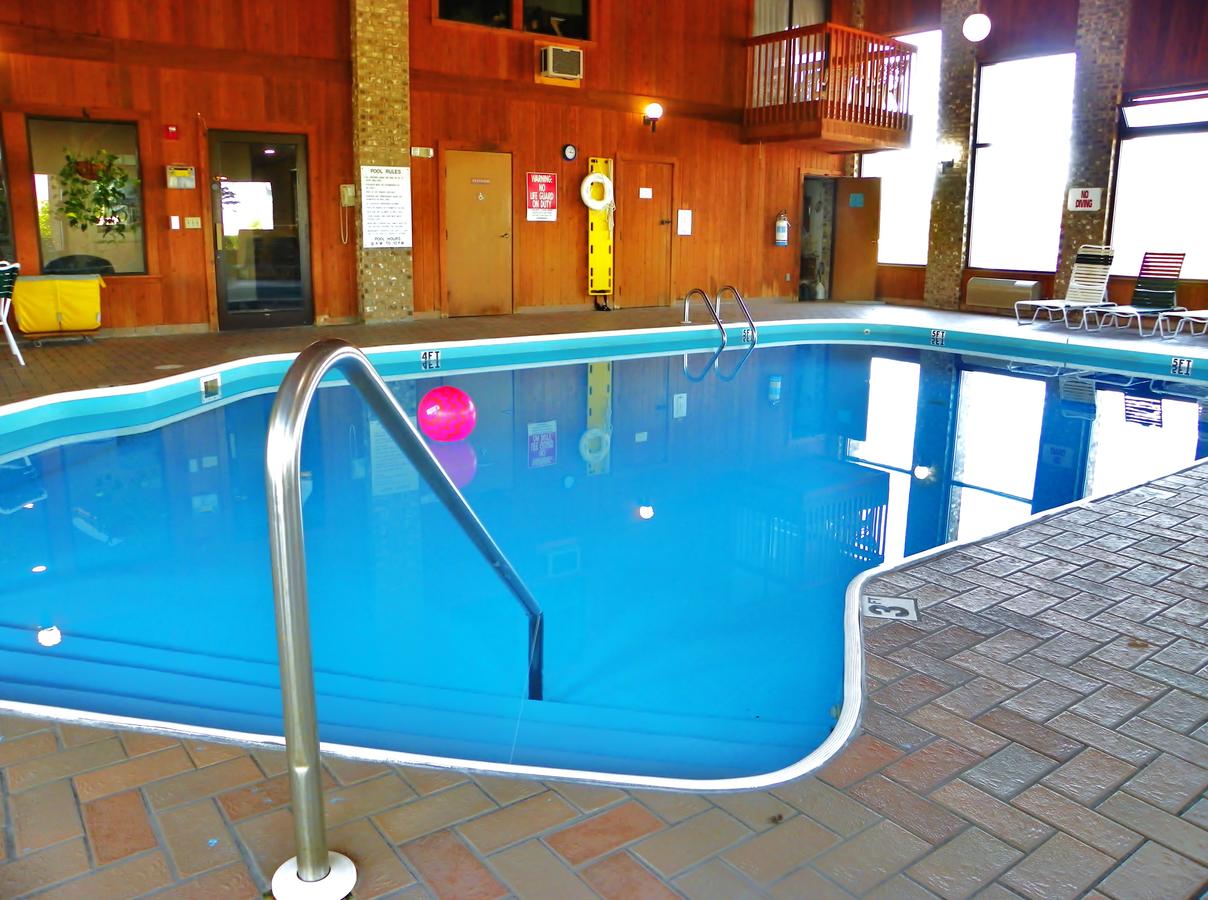 Royalton Inn & Suites Upper Sandusky - thumb 9