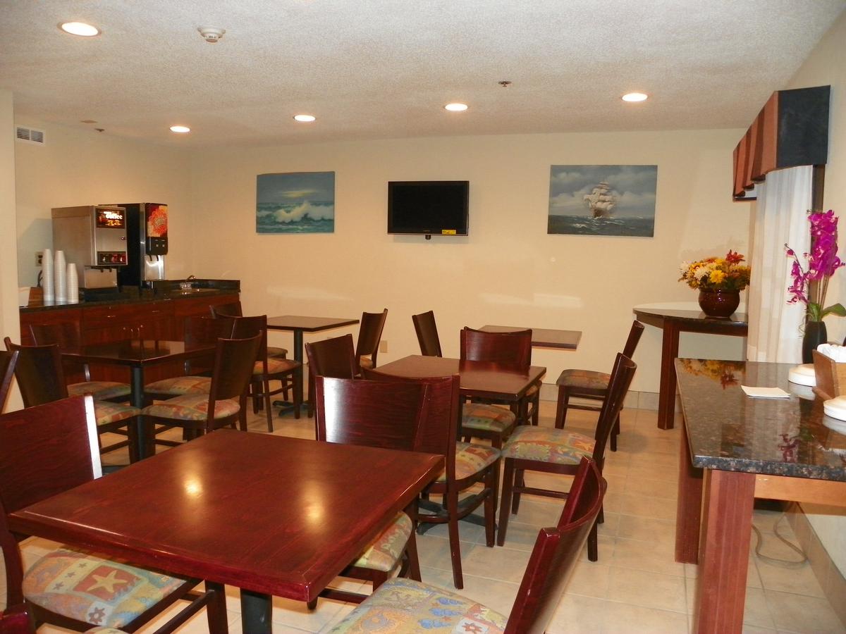 Royalton Inn & Suites Upper Sandusky - thumb 5