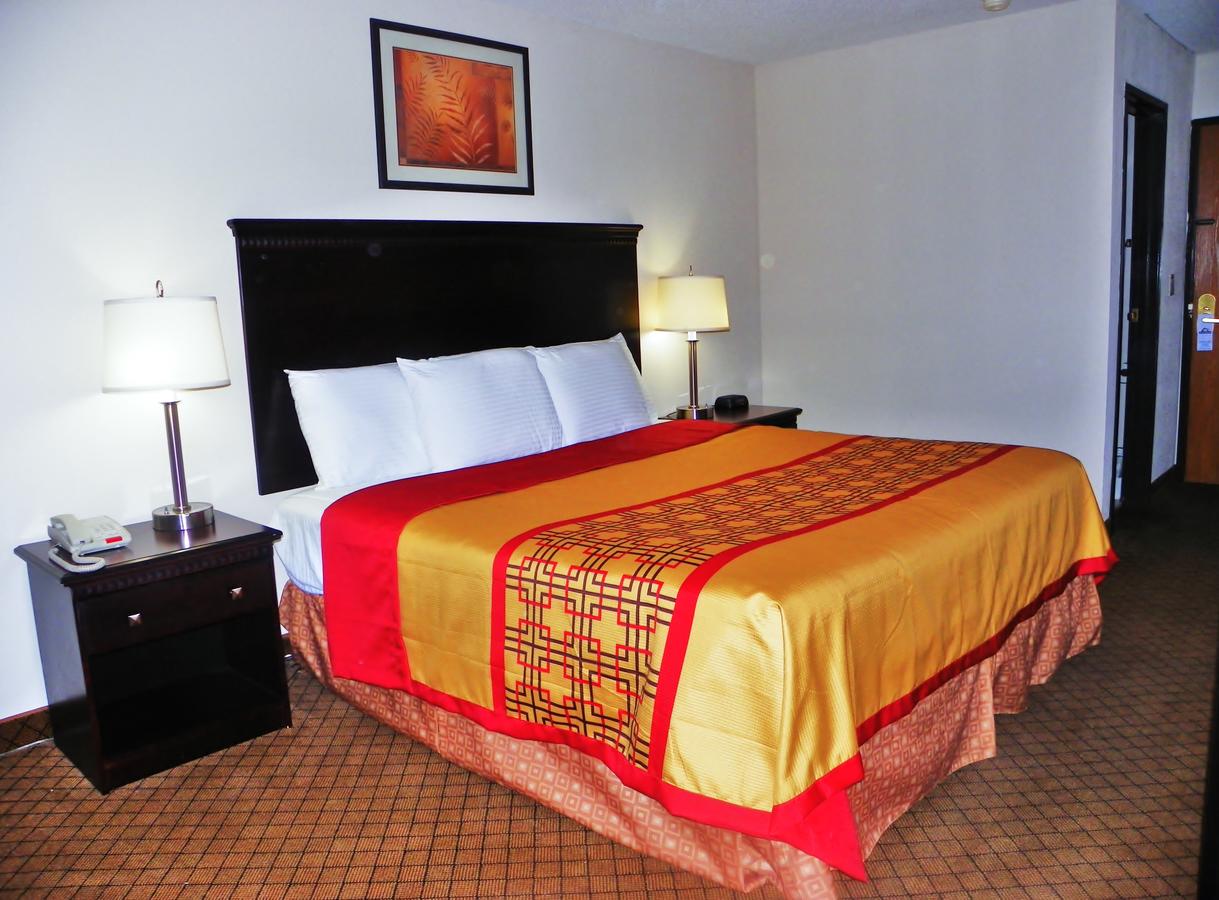 Royalton Inn & Suites Upper Sandusky - thumb 26