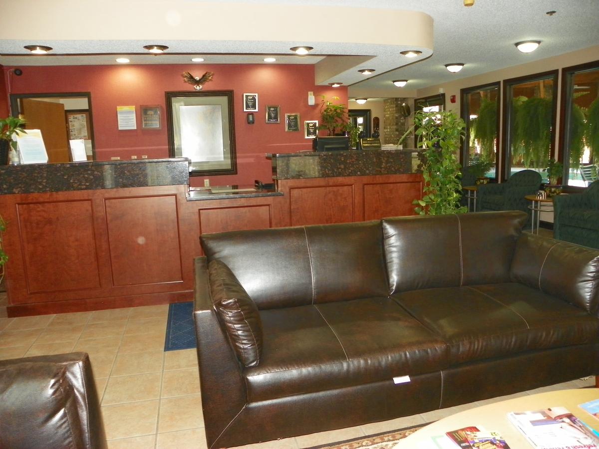 Royalton Inn & Suites Upper Sandusky - thumb 3