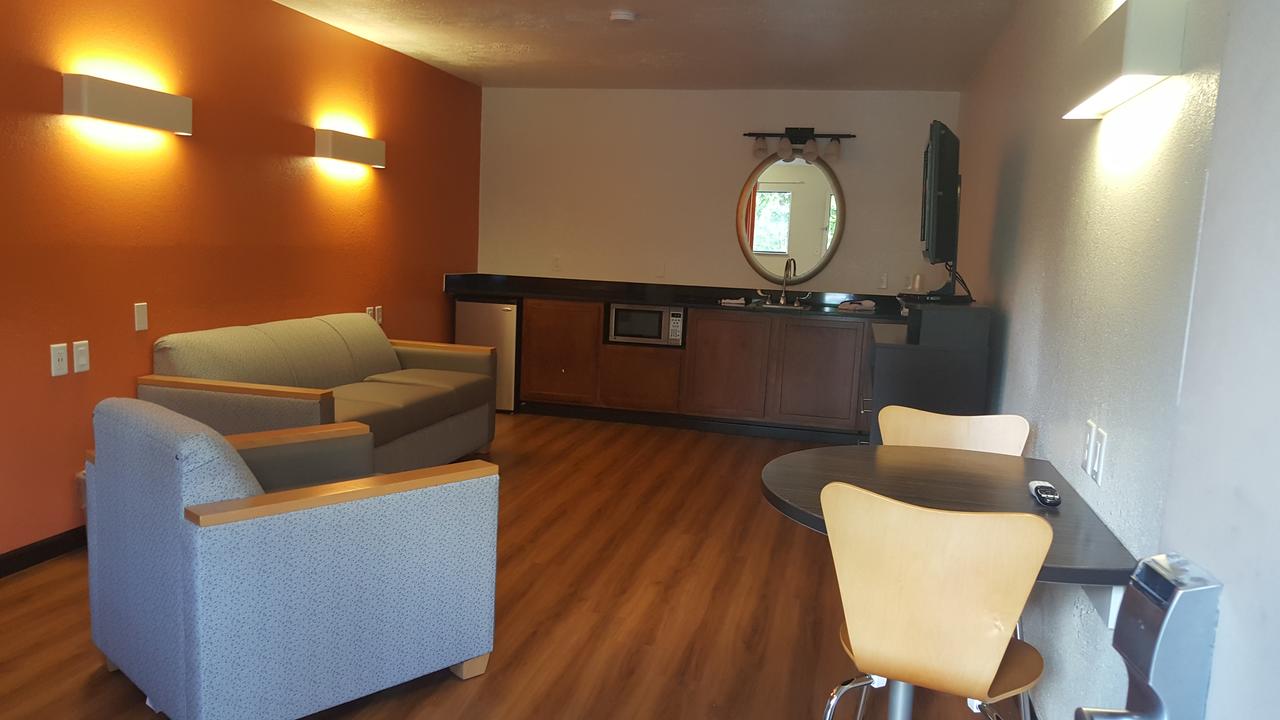 Motel 6 Columbus OSU - thumb 34