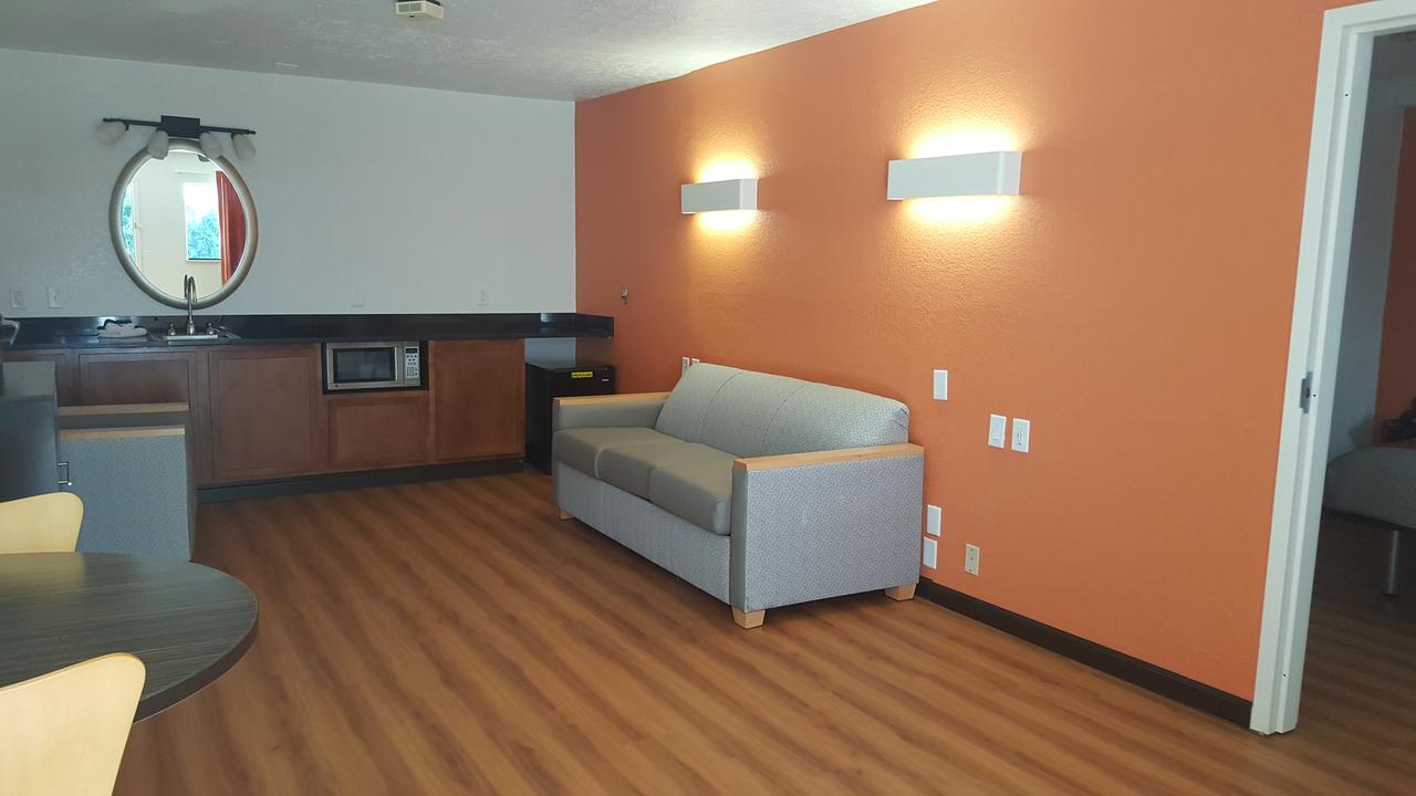 Motel 6 Columbus OSU - thumb 33