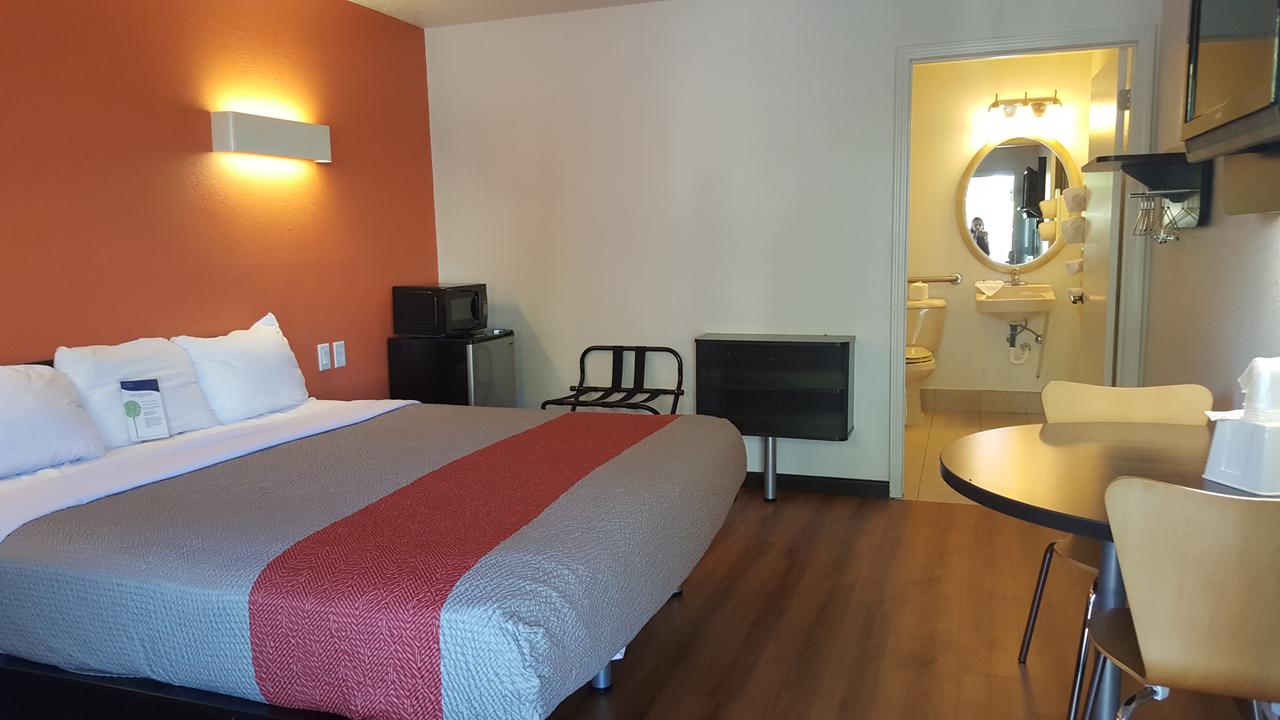 Motel 6 Columbus OSU - thumb 41