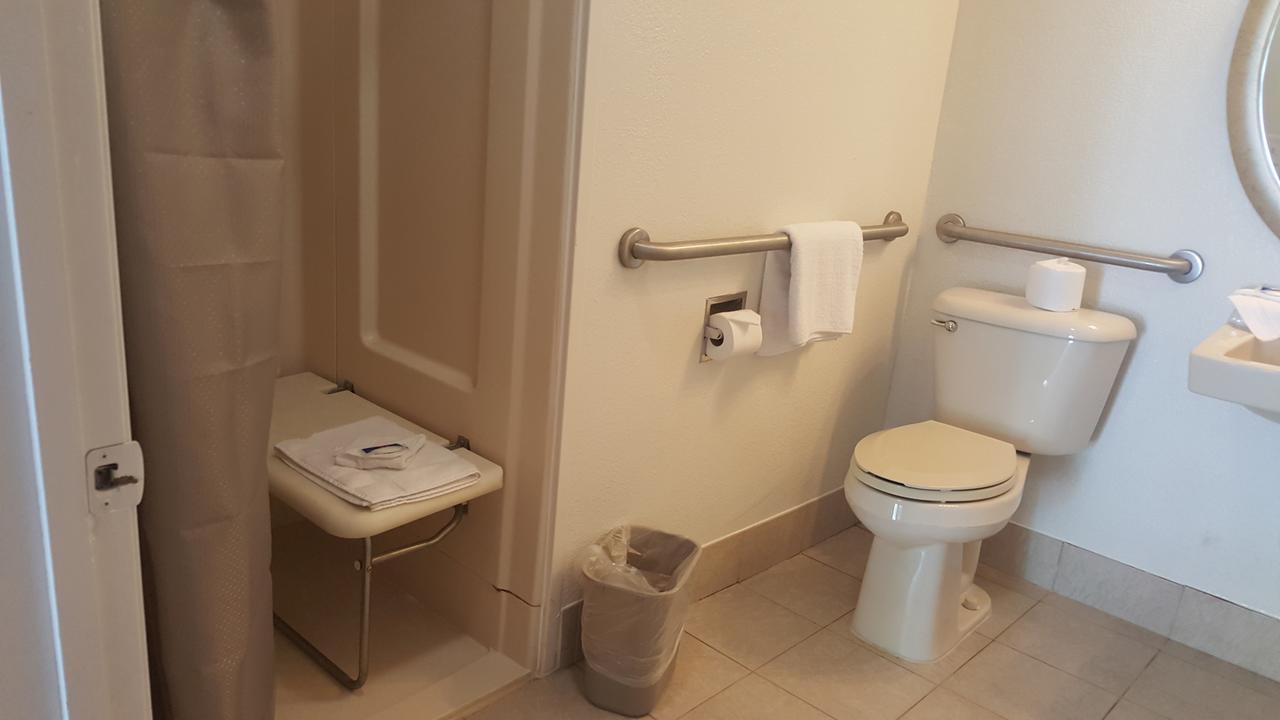 Motel 6 Columbus OSU - thumb 38