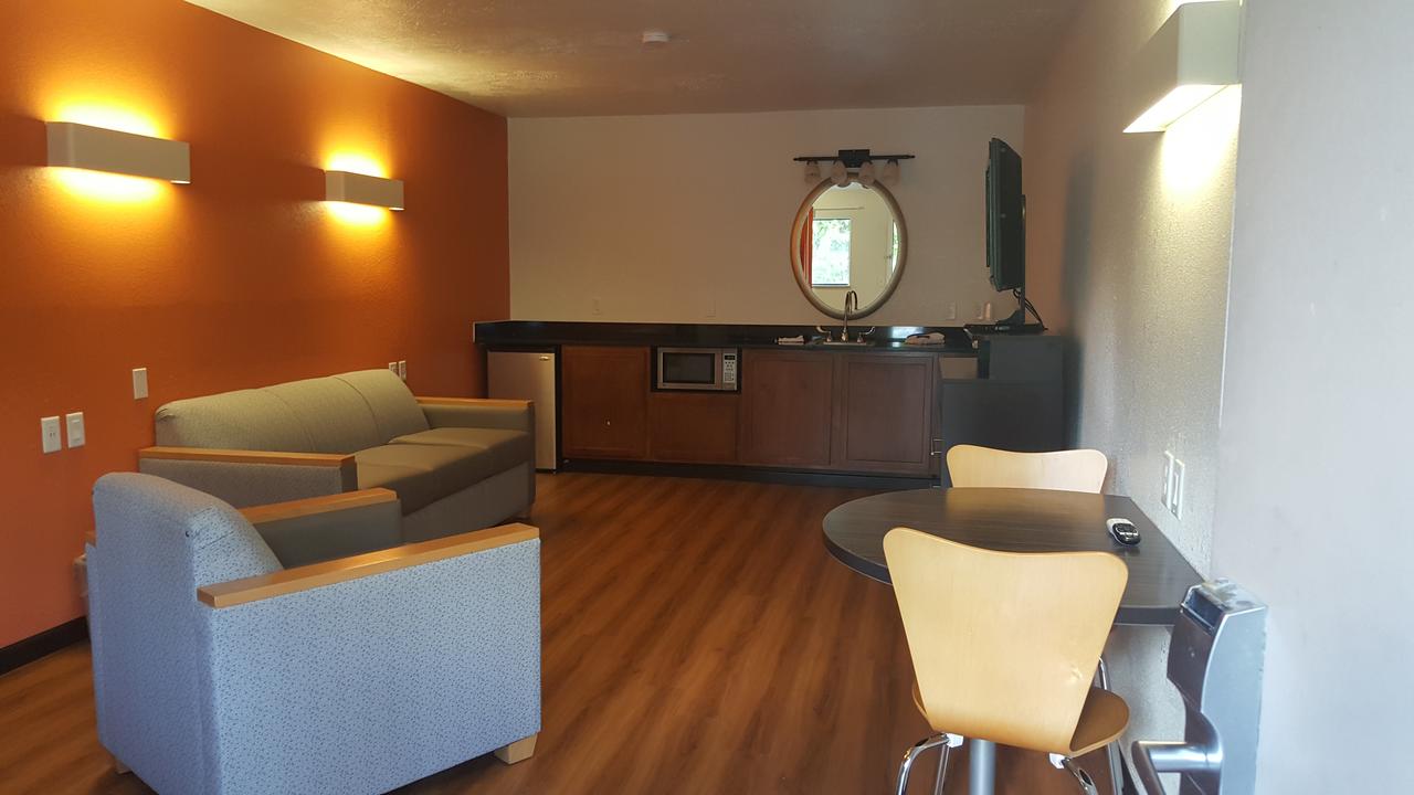 Motel 6 Columbus OSU - thumb 30