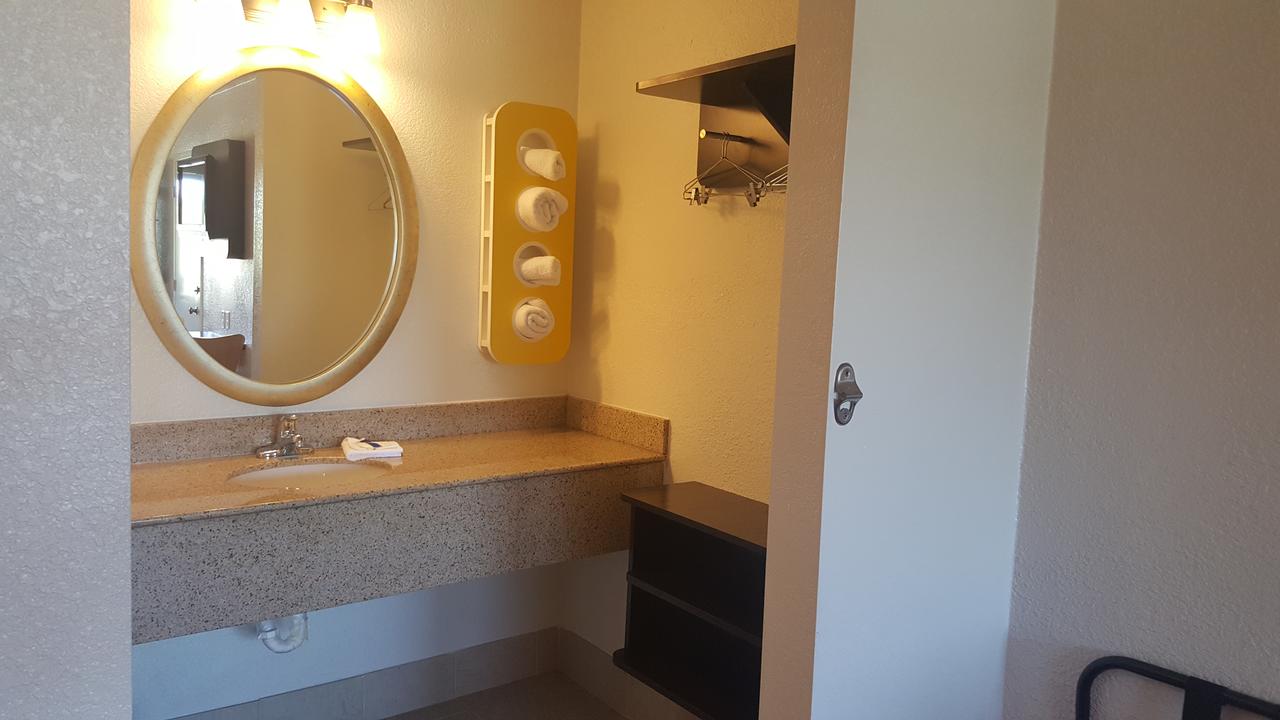 Motel 6 Columbus OSU - thumb 23