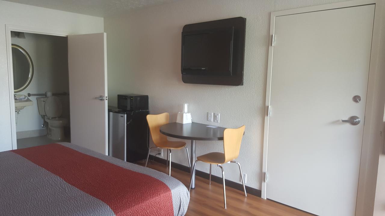 Motel 6 Columbus OSU - thumb 24