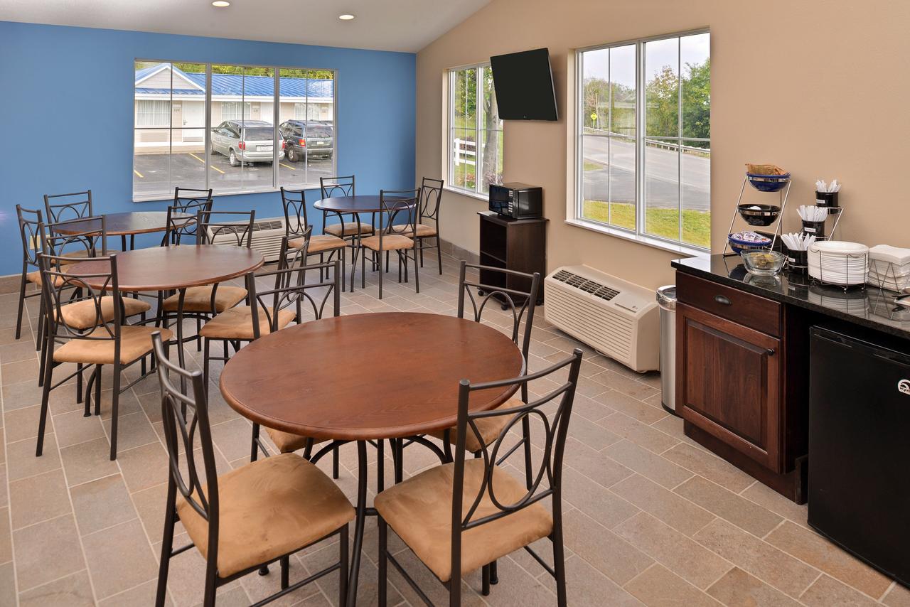 Americas Best Value Inn-Saint Clairsville/Wheeling - thumb 9
