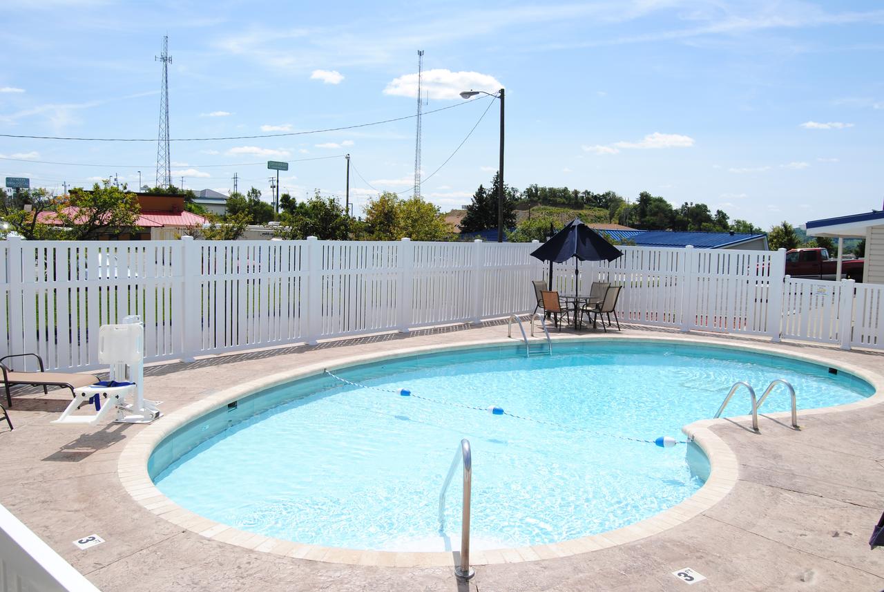 Americas Best Value Inn-Saint Clairsville/Wheeling - thumb 2