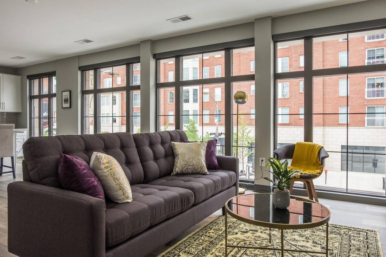 Beautiful + Central Loft W/ Lots Of Natural Light - thumb 20
