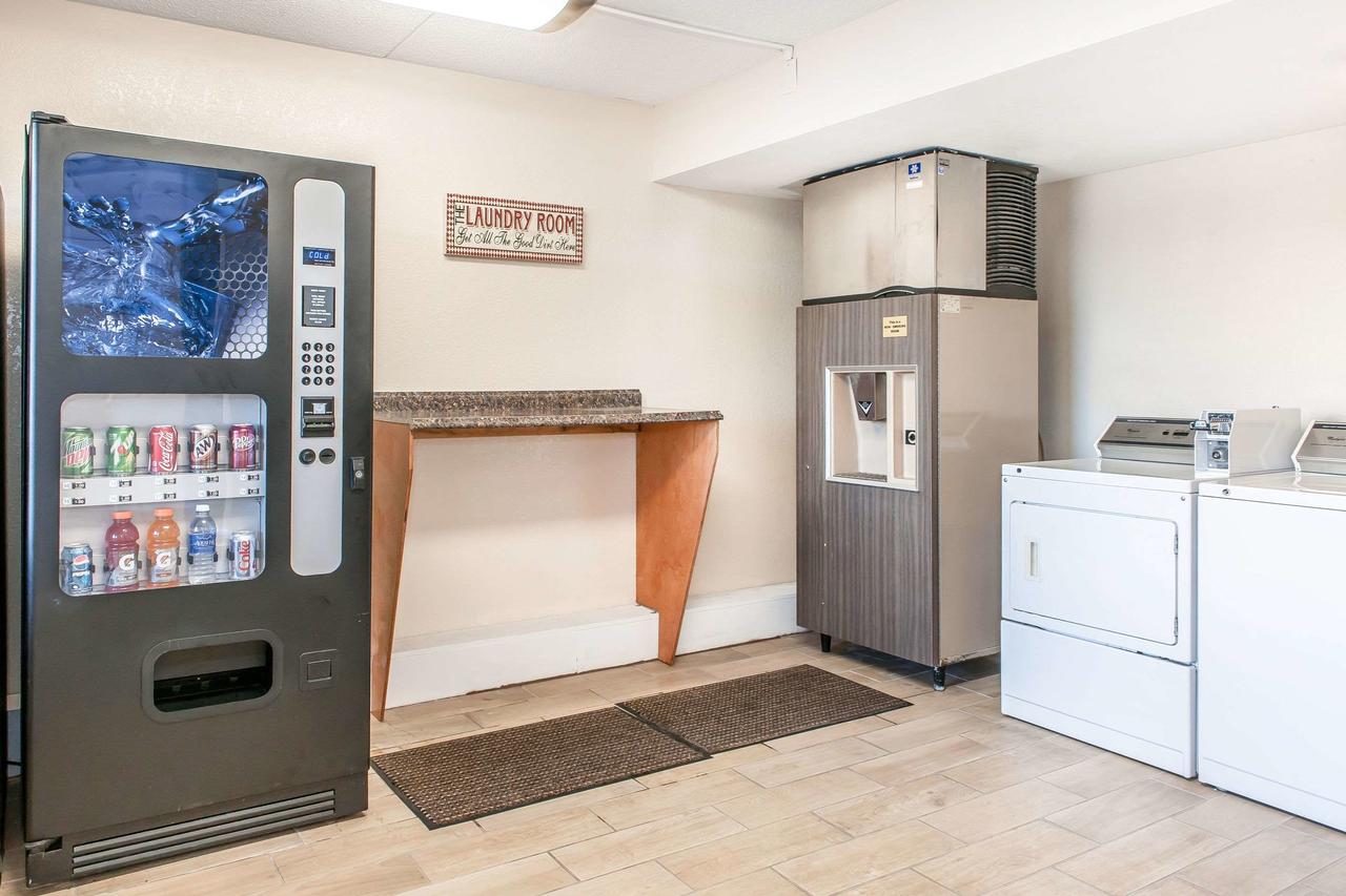 Quality Inn Findlay - thumb 25