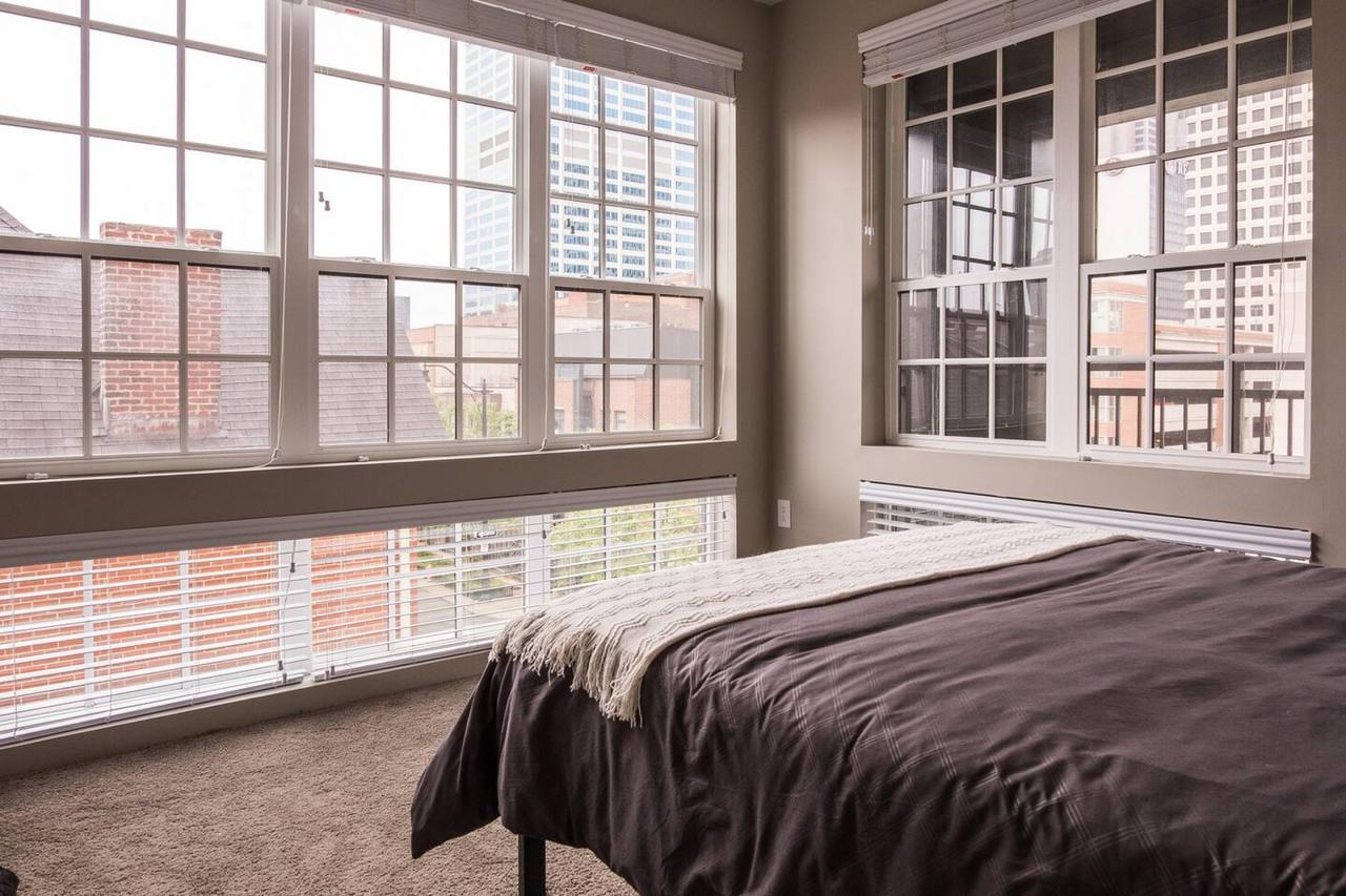 Deluxe 1br + Parking - Minutes To All Of Downtown - thumb 25