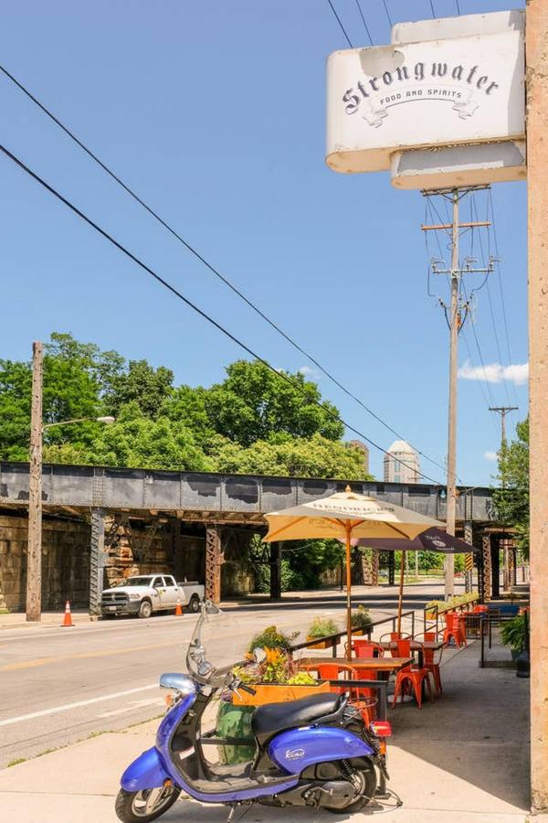 Deluxe 1br + Parking - Minutes To All Of Downtown - thumb 6