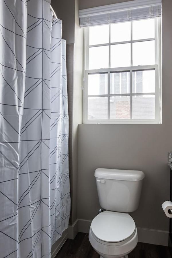 Deluxe 1br + Parking - Minutes To All Of Downtown - thumb 5