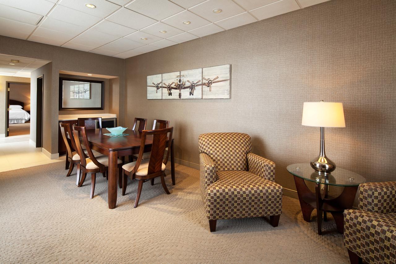 Sheraton Cleveland Airport Hotel - thumb 17