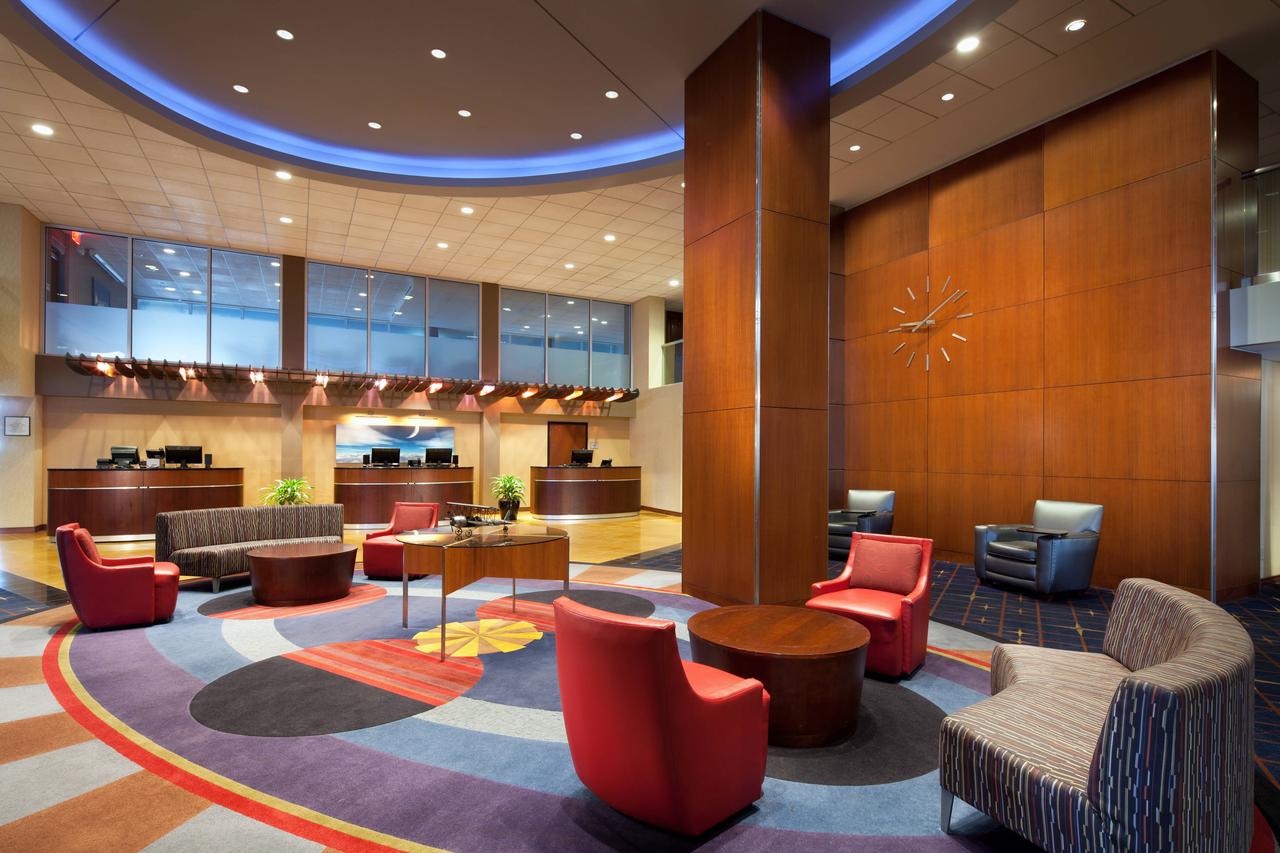 Sheraton Cleveland Airport Hotel - thumb 0
