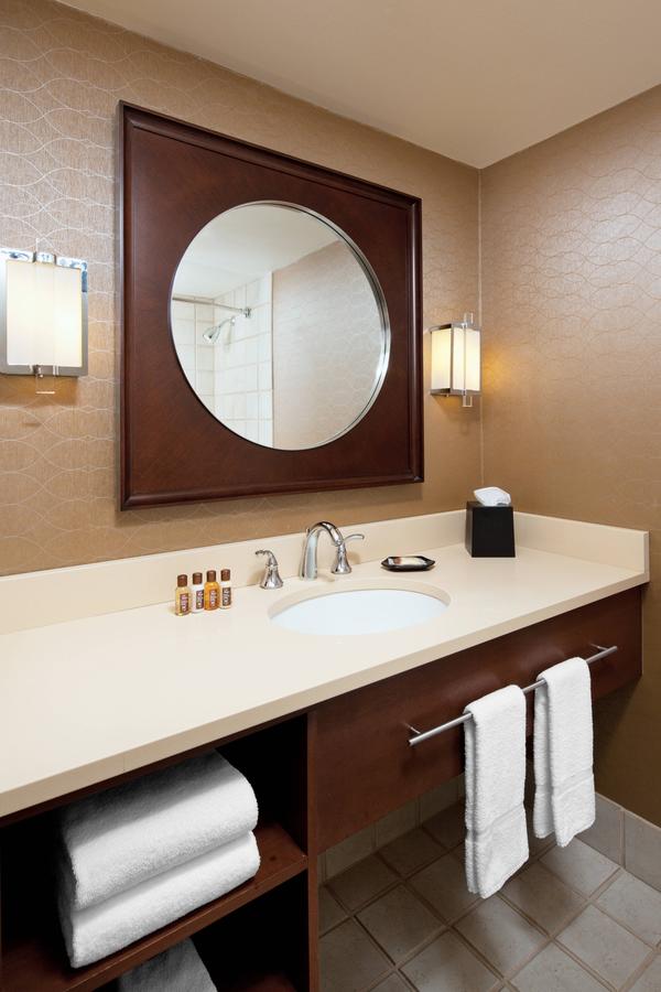 Sheraton Cleveland Airport Hotel - thumb 5