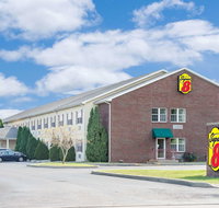 Super 8 by Wyndham Maumee Perrysburg Toledo Area - Accommodation Ohio