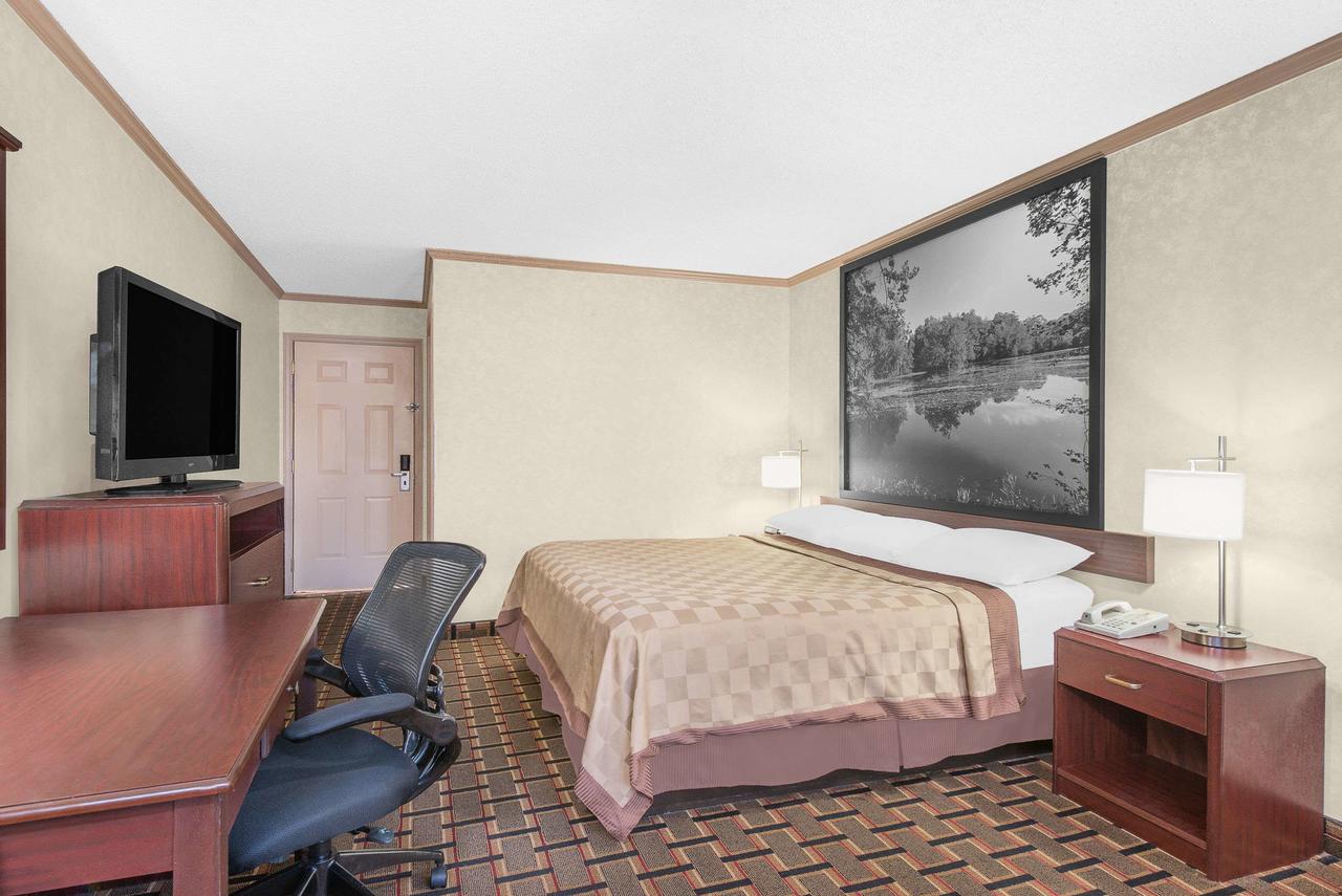 Super 8 By Wyndham Maumee Perrysburg Toledo Area - thumb 23