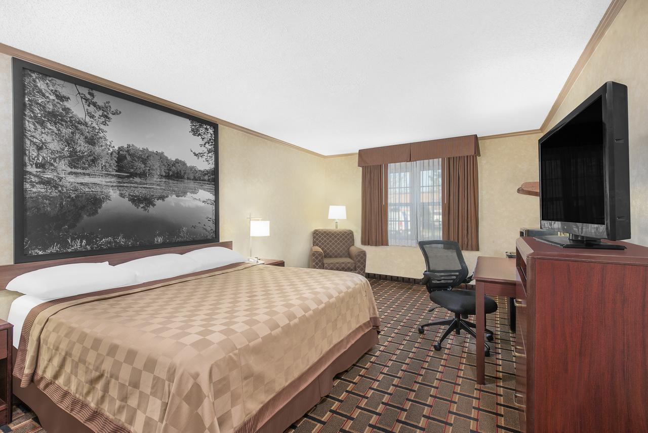 Super 8 By Wyndham Maumee Perrysburg Toledo Area - thumb 7