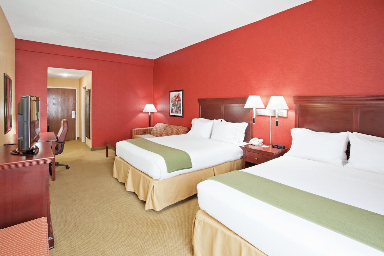 Holiday Inn Express & Suites Troy - thumb 14