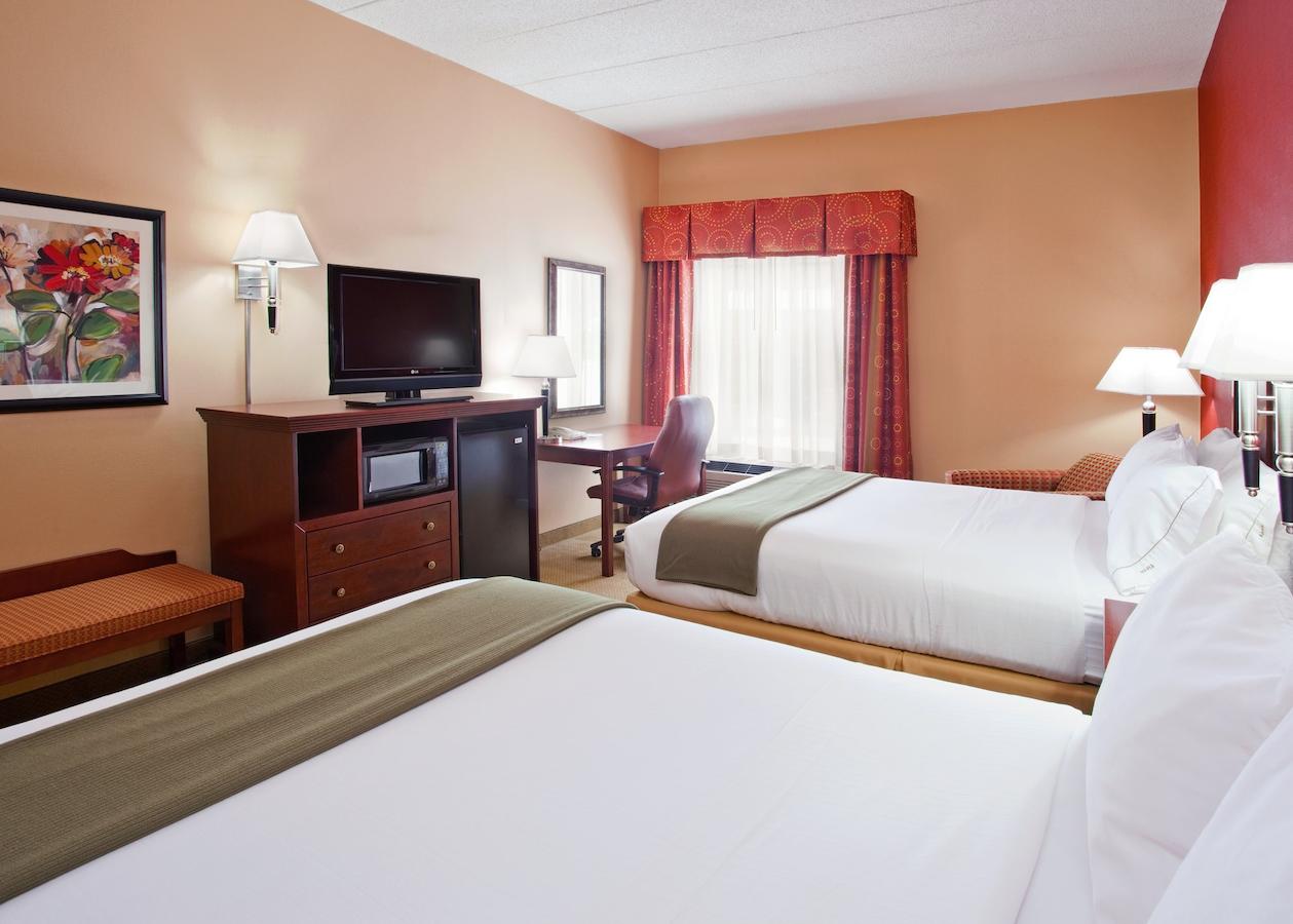 Holiday Inn Express & Suites Troy - thumb 7