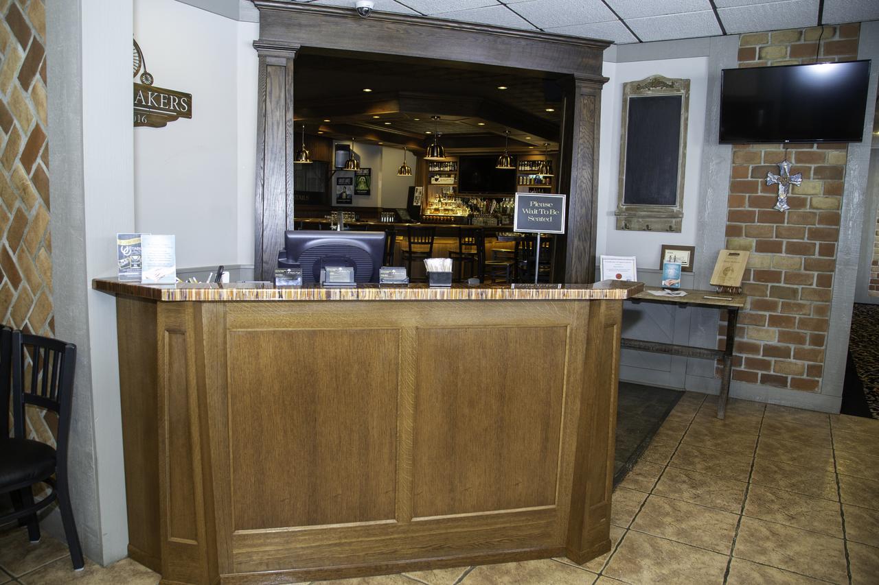 The Stables Inn & Suites - thumb 5