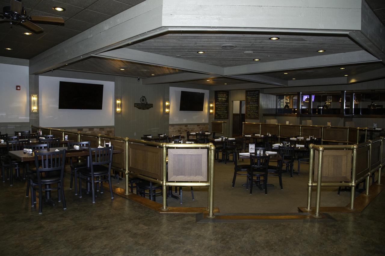 The Stables Inn & Suites - thumb 9