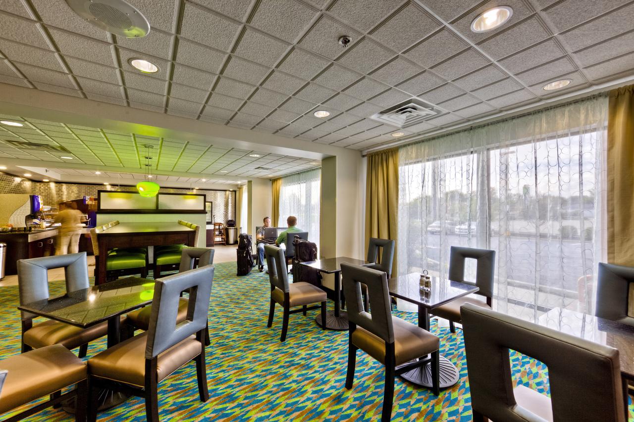 Holiday Inn Express Chillicothe East - thumb 16