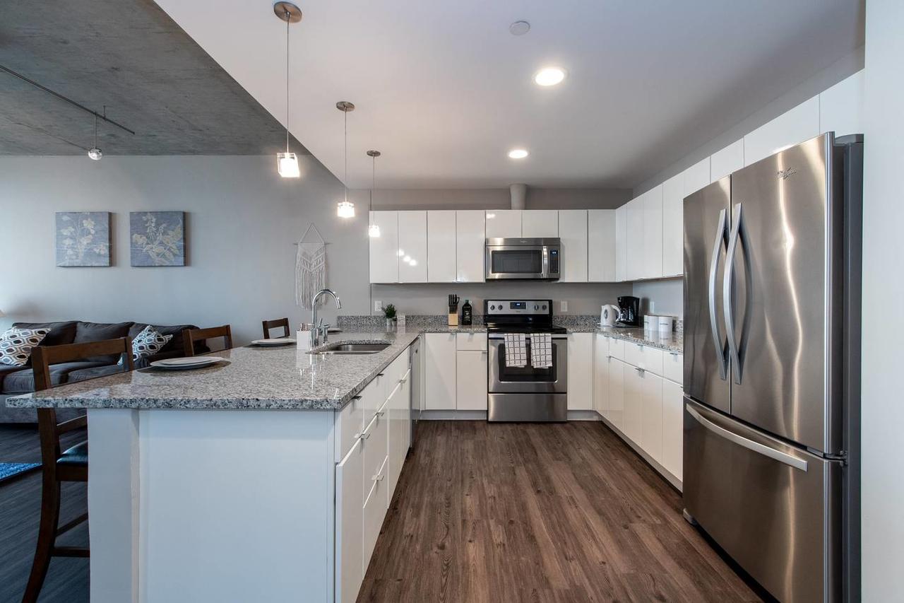 1BR East Bank Retreat - thumb 20