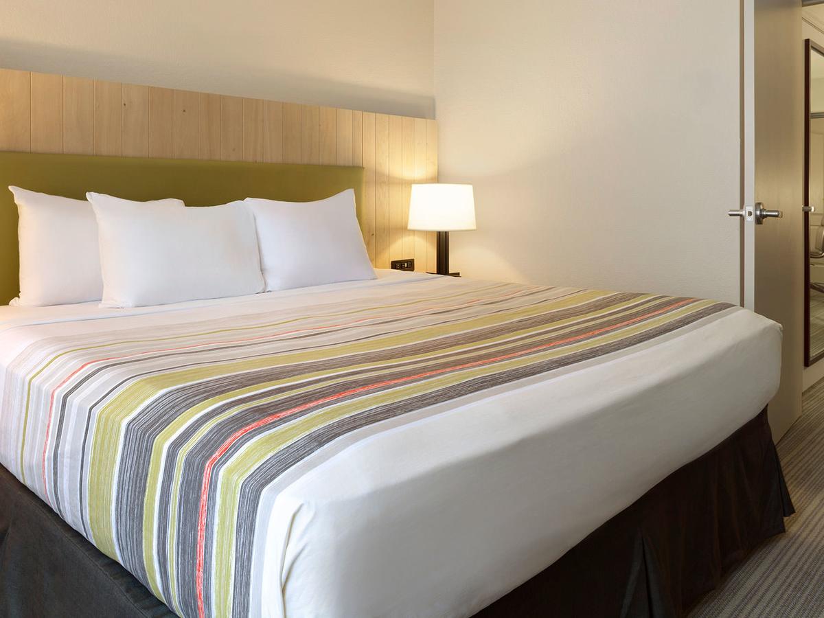 Country Inn & Suites By Radisson, Elyria, OH - thumb 37
