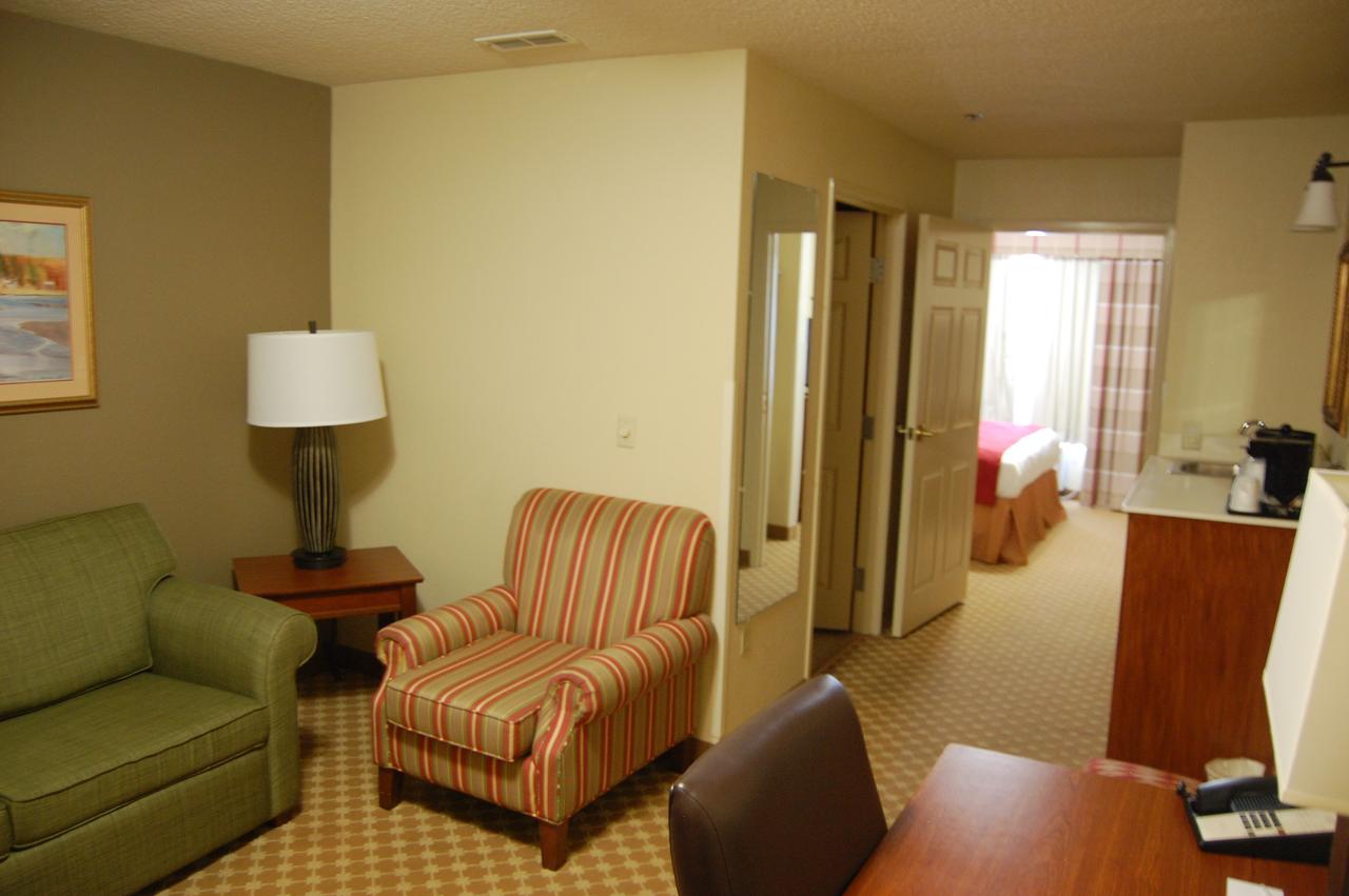 Country Inn & Suites By Radisson, Elyria, OH - thumb 4