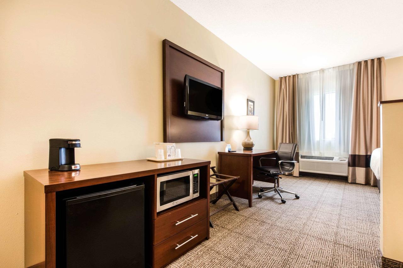 Comfort Inn & Suites Streetsboro - thumb 22