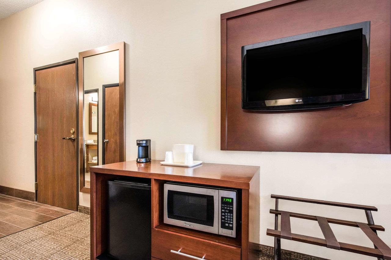 Comfort Inn & Suites Streetsboro - thumb 16
