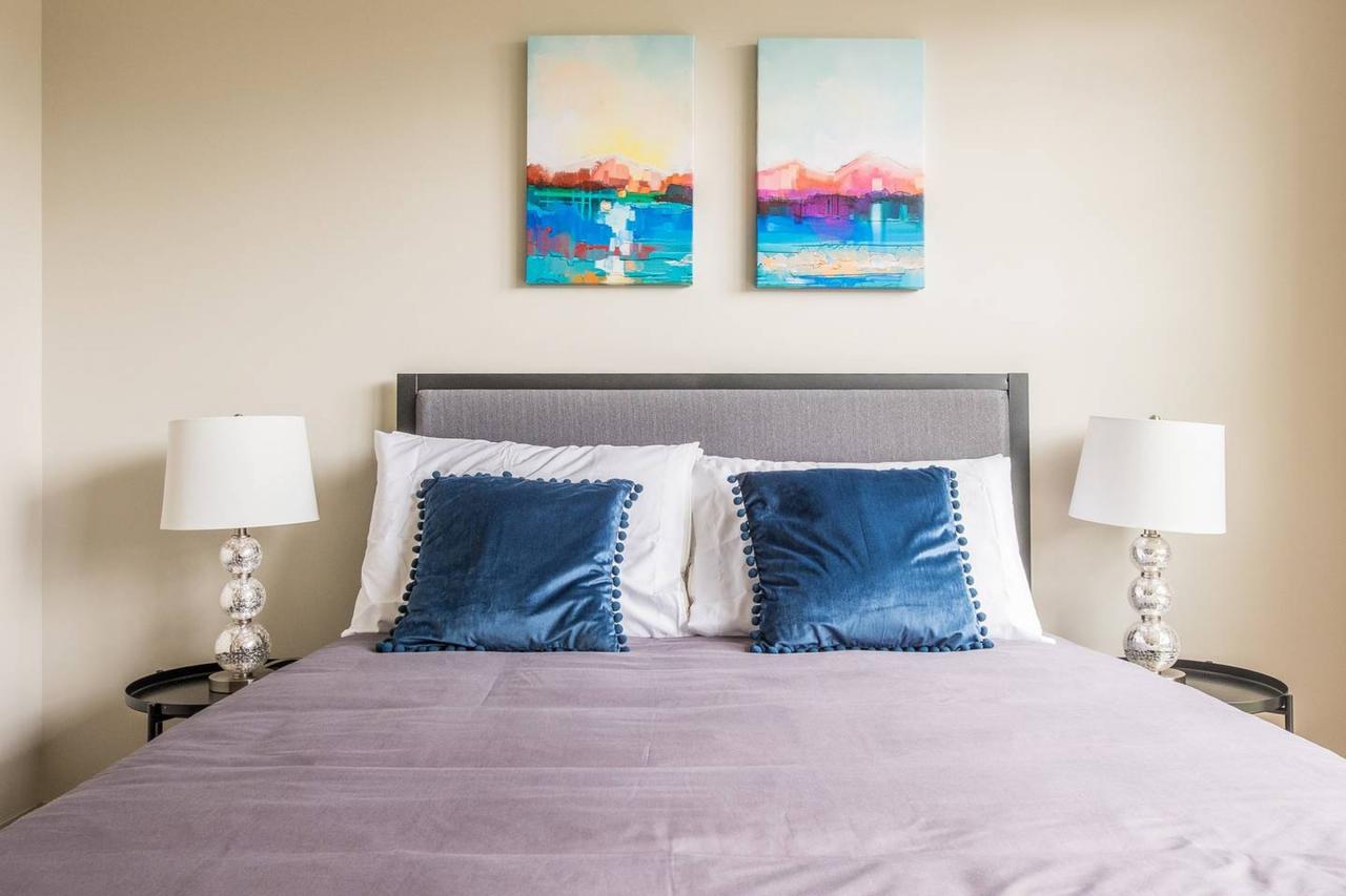 Vibrant Downtown 2br - Balcony + Parking + Gym - thumb 19
