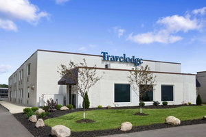 Travelodge By Wyndham Hubbard OH