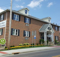 Lodging on the Square - Accommodation Ohio