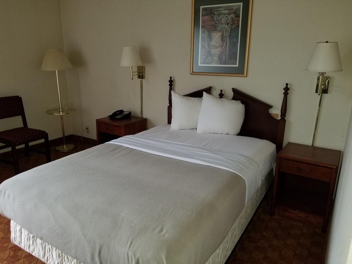 Travelodge By Wyndham Columbus North - thumb 3