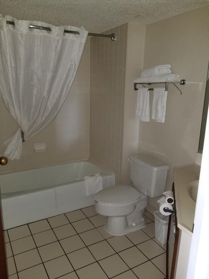 Travelodge By Wyndham Columbus North - thumb 1