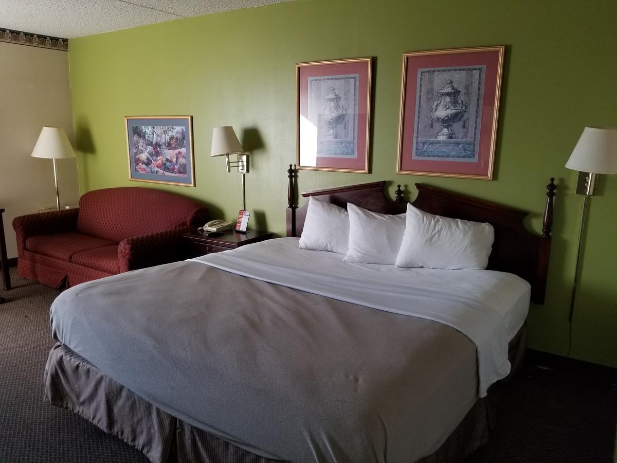 Travelodge By Wyndham Columbus North - thumb 25