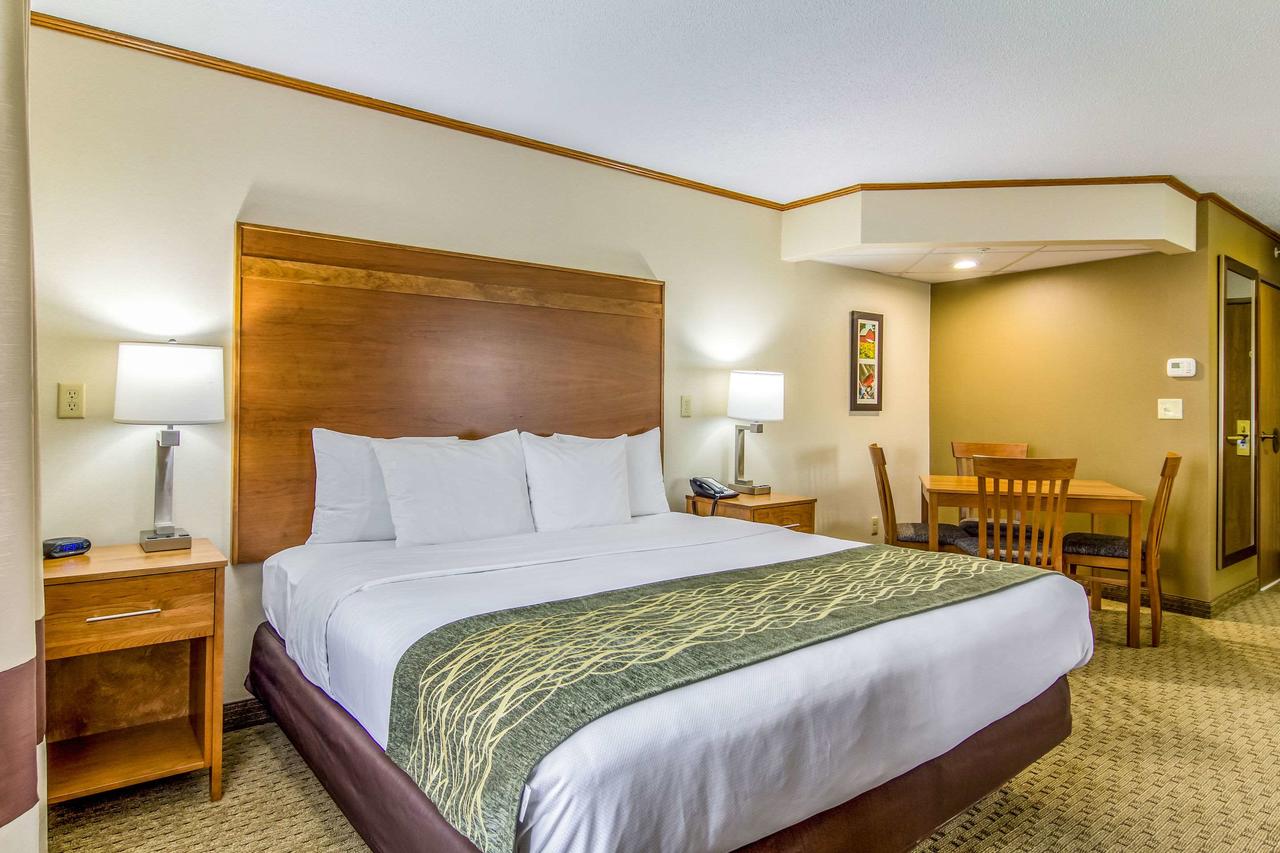 Comfort Inn Millersburg - thumb 26