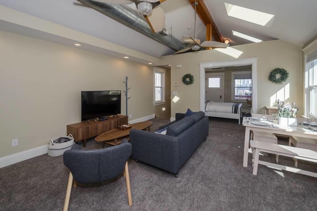 1027 Celestial Street - thumb 14