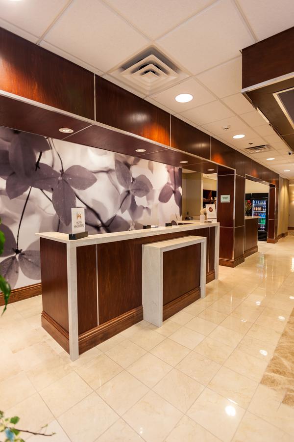 Doubletree By Hilton Newark - thumb 12