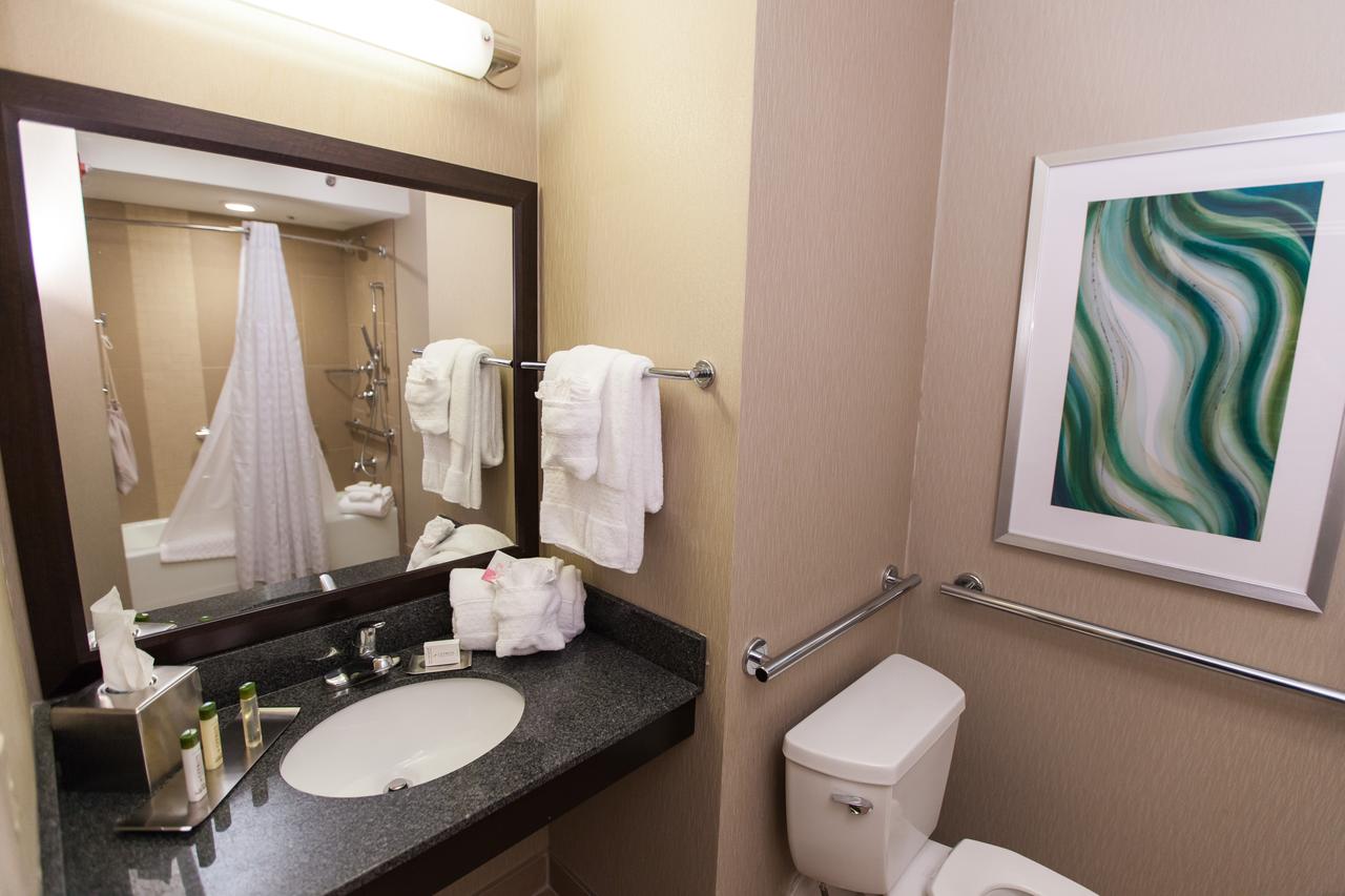 Doubletree By Hilton Newark - thumb 18
