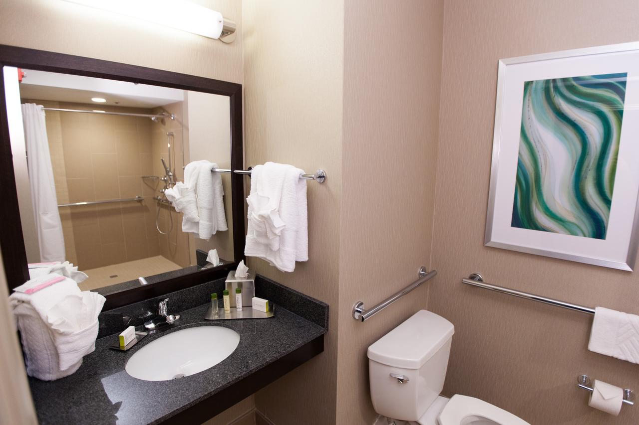 Doubletree By Hilton Newark - thumb 17