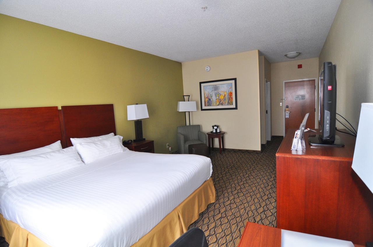 Holiday Inn Express Hotel & Suites Lancaster - thumb 21