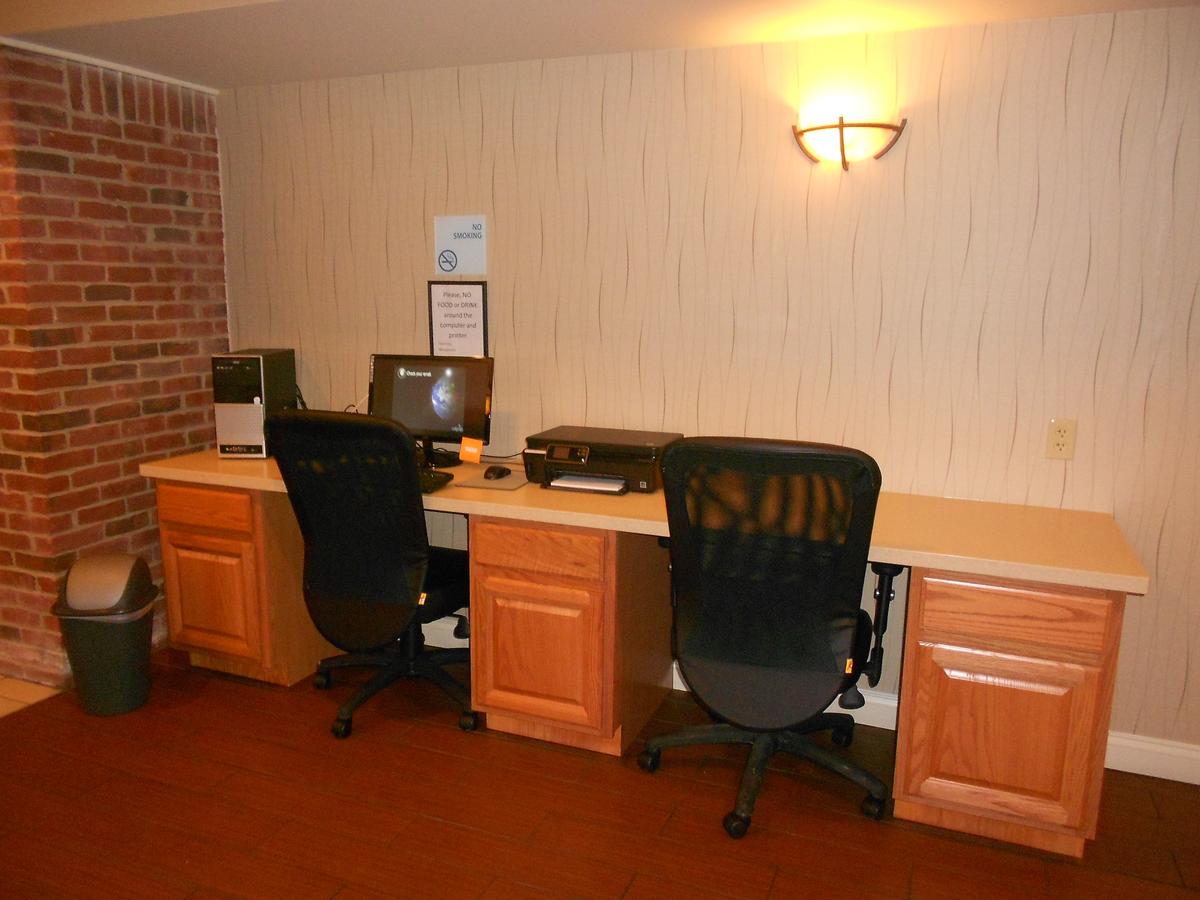 Holiday Inn Express Hotel & Suites Lancaster - thumb 9